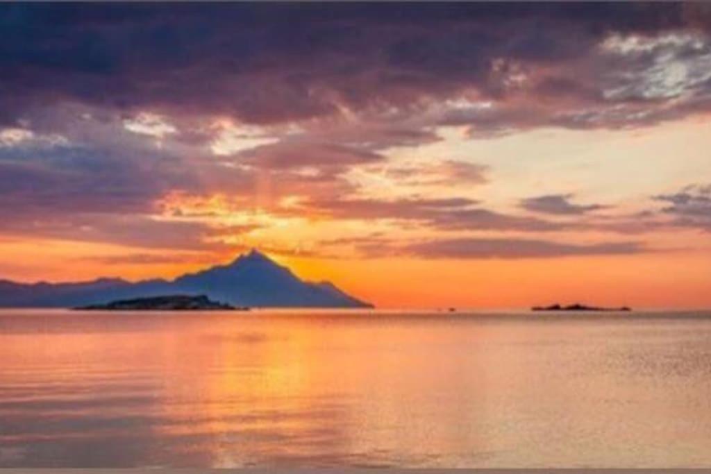 Villa Ulyana Kriaritsi - Athos Sea View & Spa Eksteriør billede