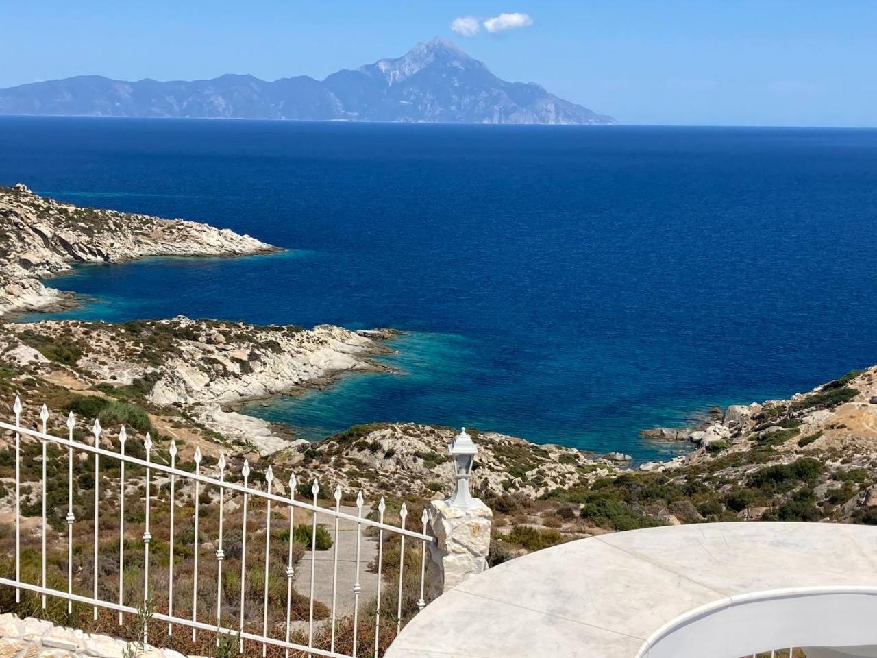 Villa Ulyana Kriaritsi - Athos Sea View & Spa Eksteriør billede